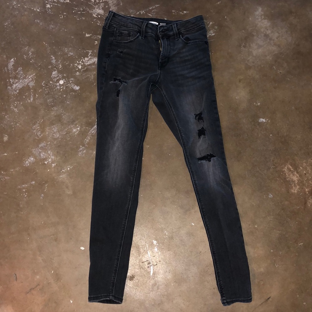 Black Ripped Skinny jeans